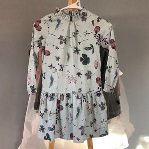 Creamie dress size 7. Vintage style & dainty!